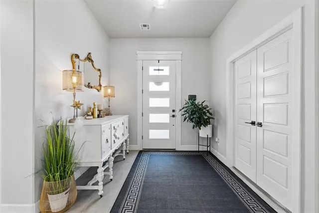 Photo 3 — 1800 Lago Drive, Oklahoma City, OK 73160