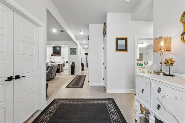 Photo 4 — 1800 Lago Drive, Oklahoma City, OK 73160