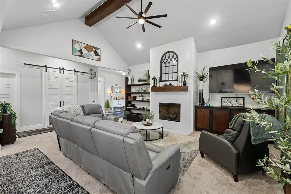 Photo 9 — 1800 Lago Drive, Oklahoma City, OK 73160