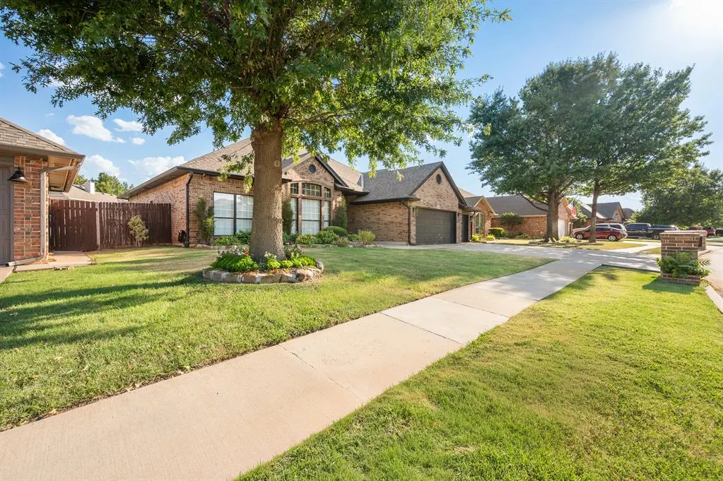 Photo 2 — 8204 NW 69th Street, Oklahoma City, OK 73132