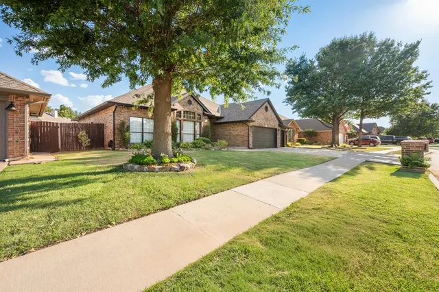 Photo 2 — 8204 NW 69th Street, Oklahoma City, OK 73132