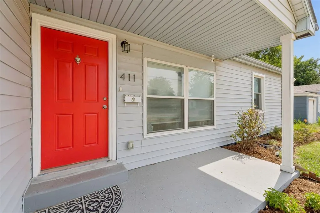 Photo 2 — 411 Russell Drive, Oklahoma City, OK 73110