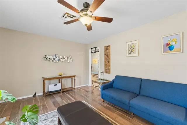 Photo 5 — 411 Russell Drive, Oklahoma City, OK 73110