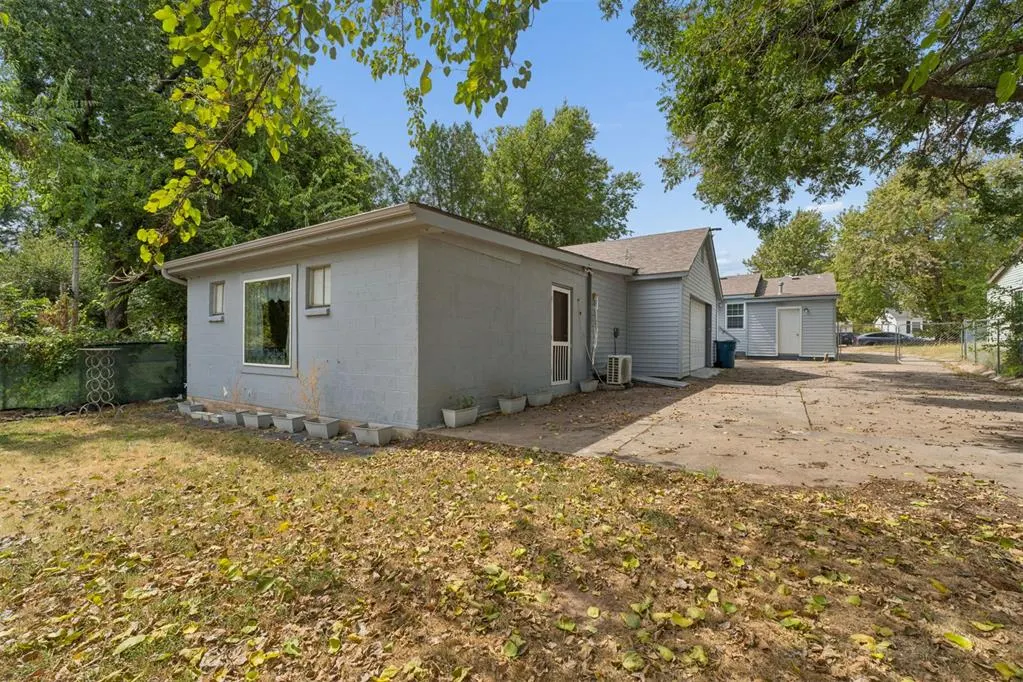 Photo 31 — 411 Russell Drive, Oklahoma City, OK 73110