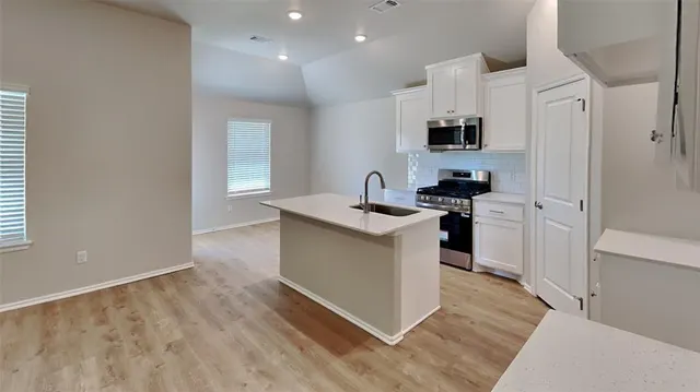 Photo 6 — 9000 NW 127th Terrace, Yukon, OK 73099