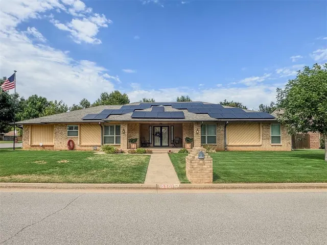 Photo 2 — 10001 Thompson Avenue, Yukon, OK 73099