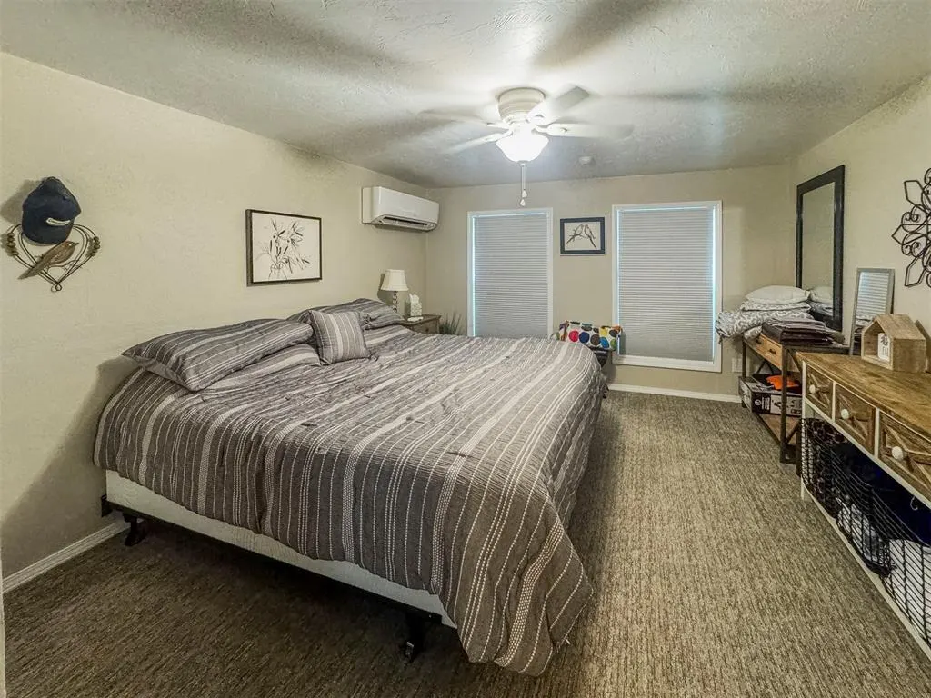 Photo 22 — 10001 Thompson Avenue, Yukon, OK 73099