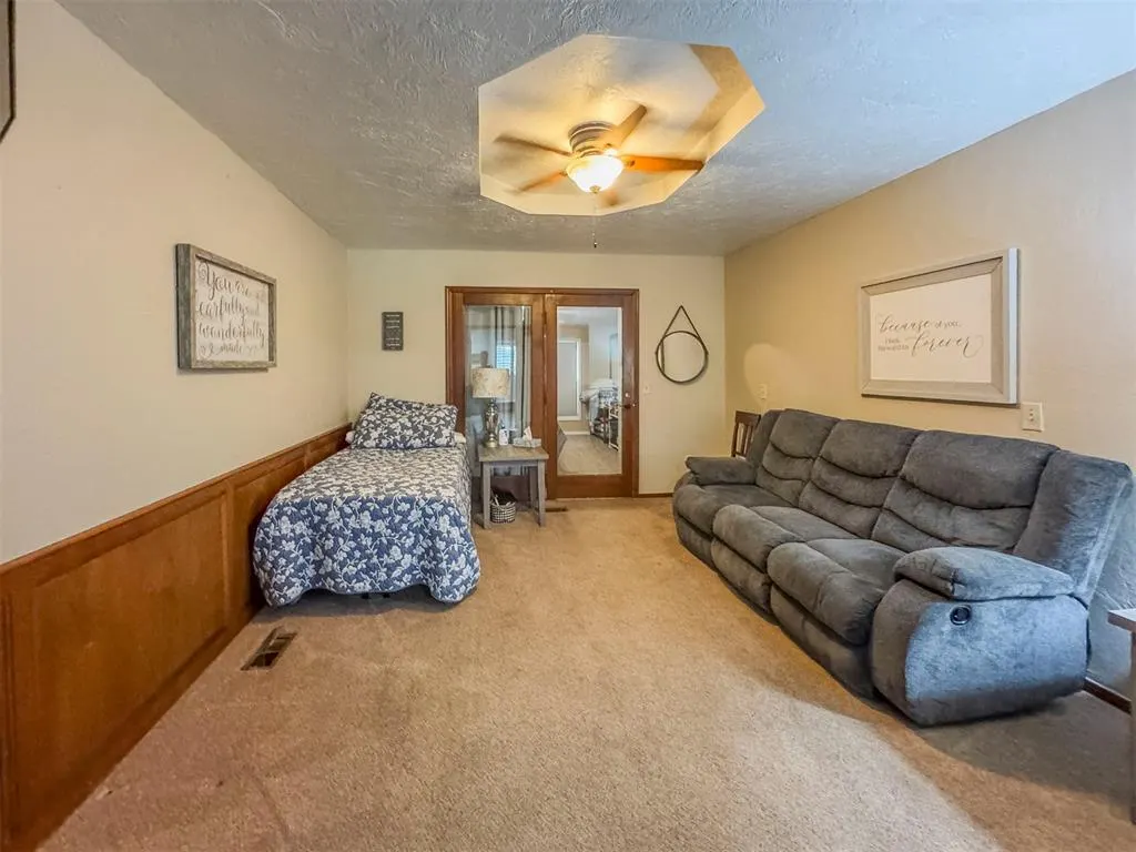Photo 25 — 10001 Thompson Avenue, Yukon, OK 73099
