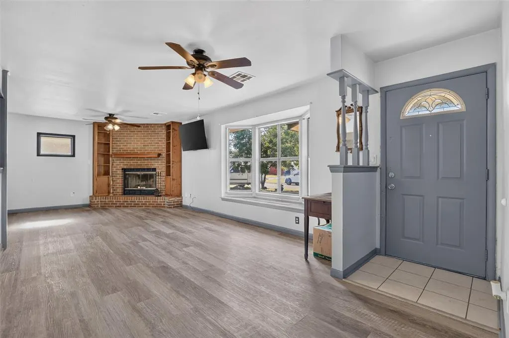 Photo 7 — 932 NW 1st Street, Oklahoma City, OK 73160