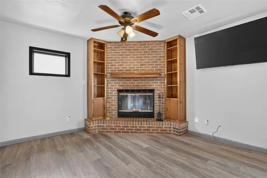 Photo 10 — 932 NW 1st Street, Oklahoma City, OK 73160