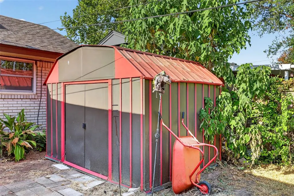 Photo 35 — 932 NW 1st Street, Oklahoma City, OK 73160