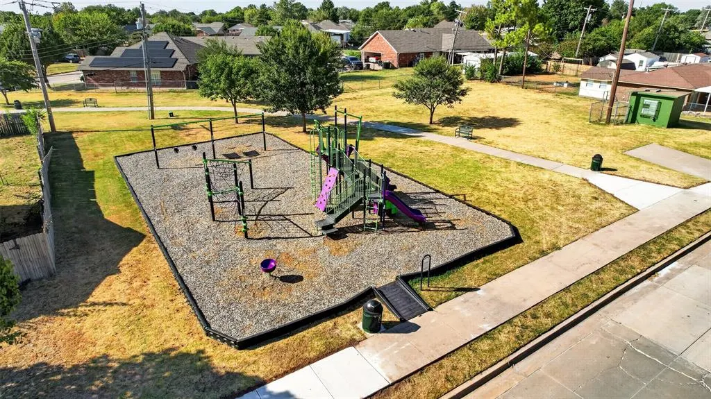 Photo 39 — 932 NW 1st Street, Oklahoma City, OK 73160