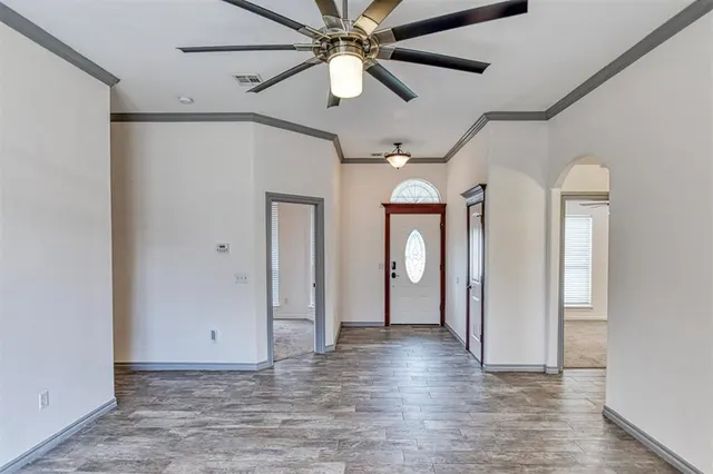 Photo 6 — 4228 Notting Hill Drive, Oklahoma City, OK 73160