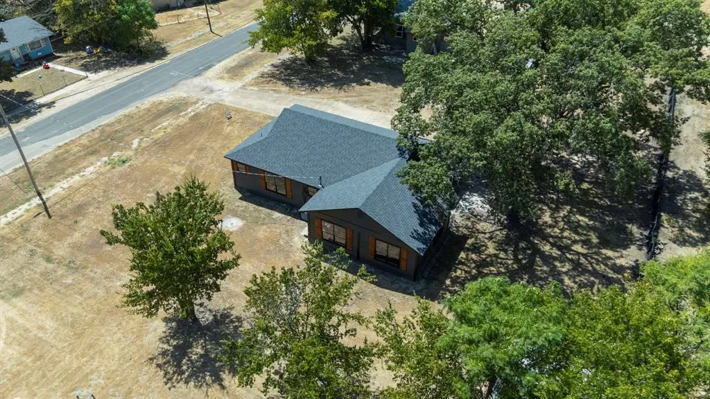 Photo 44 — 209 Boston, Fort Towson, OK 74735