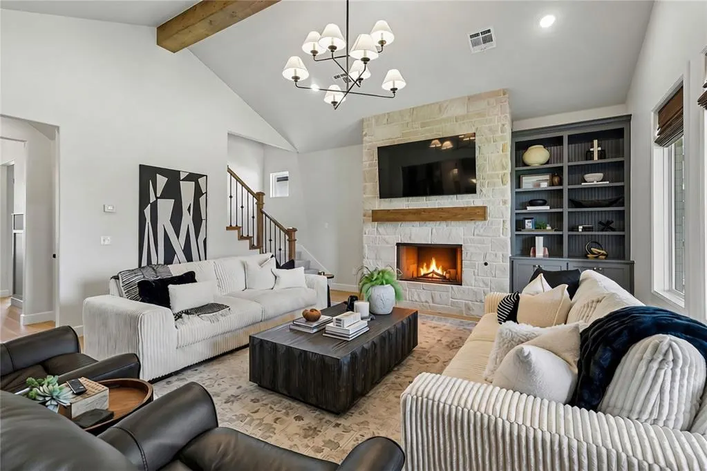 Photo 3 — 3908 Stone Hill Lane, Edmond, OK 73034