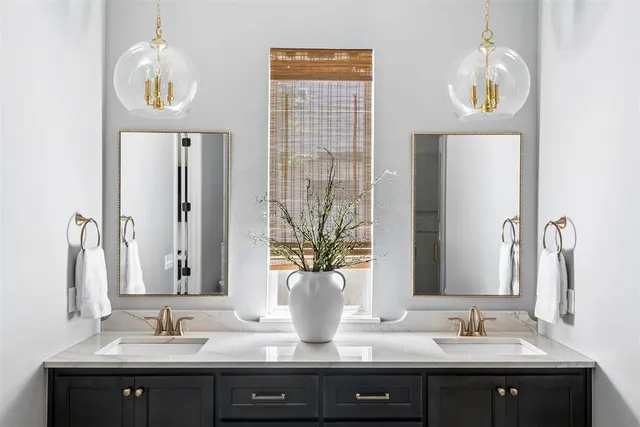 Photo 5 — 3908 Stone Hill Lane, Edmond, OK 73034