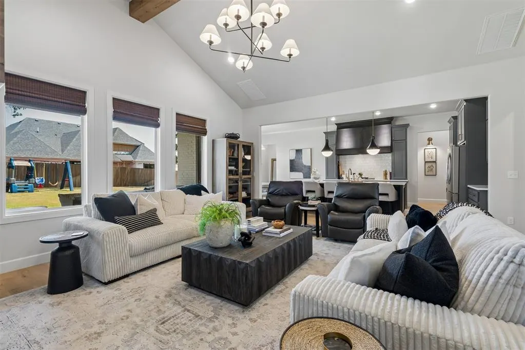 Photo 8 — 3908 Stone Hill Lane, Edmond, OK 73034