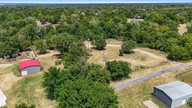 Photo 2 — 0000 NE 31st Street, Forest Park, OK 73121