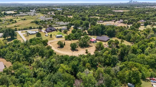 Photo 7 — 0000 NE 31st Street, Forest Park, OK 73121