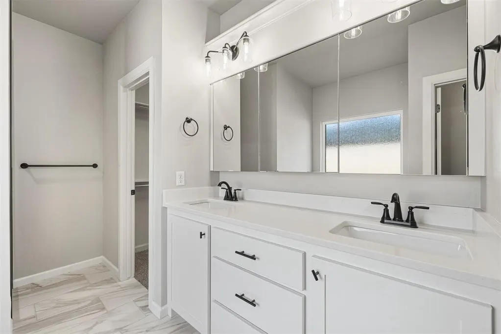 Photo 31 — 2415 Black Jack Way, Blanchard, OK 73010