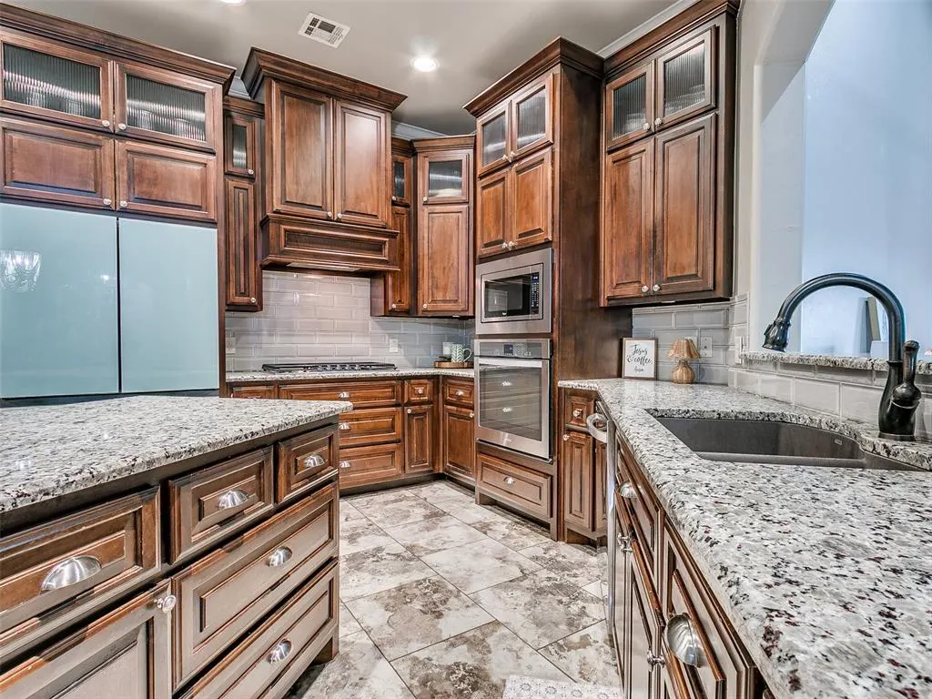 Photo 16 — 2251 E Kellan Court Terrace, Mustang, OK 73064