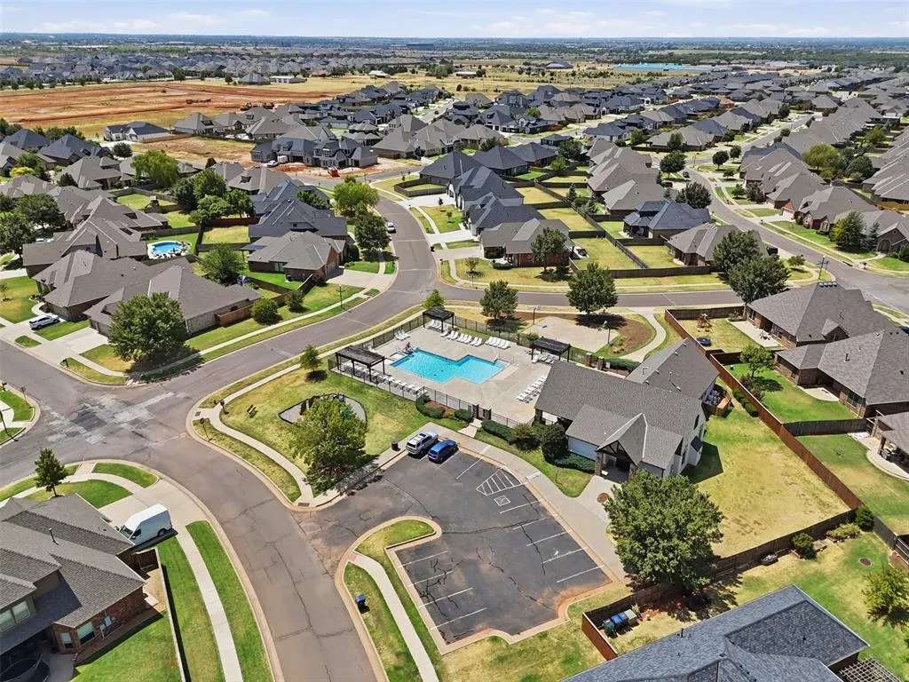 Photo 39 — 15449 Hatterly Lane, Edmond, OK 73013