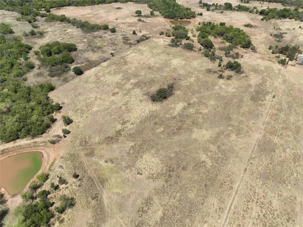 Photo 12 — 20 County Road 1300, Amber, OK 73004