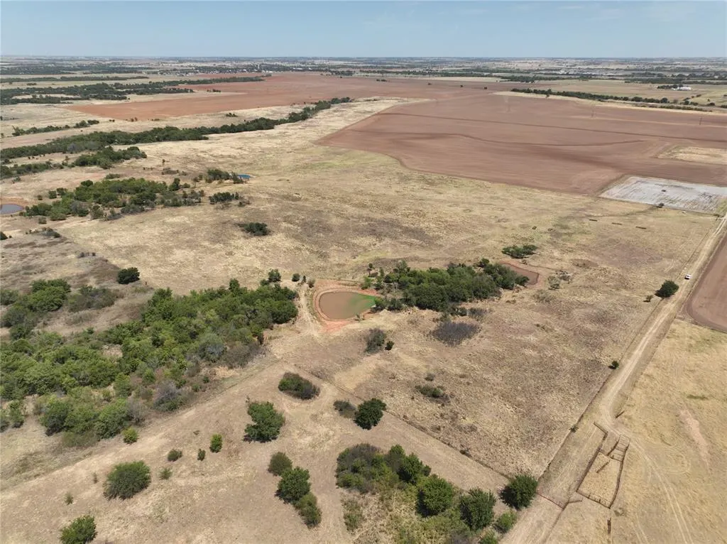 Photo 29 — 20 County Road 1300, Amber, OK 73004