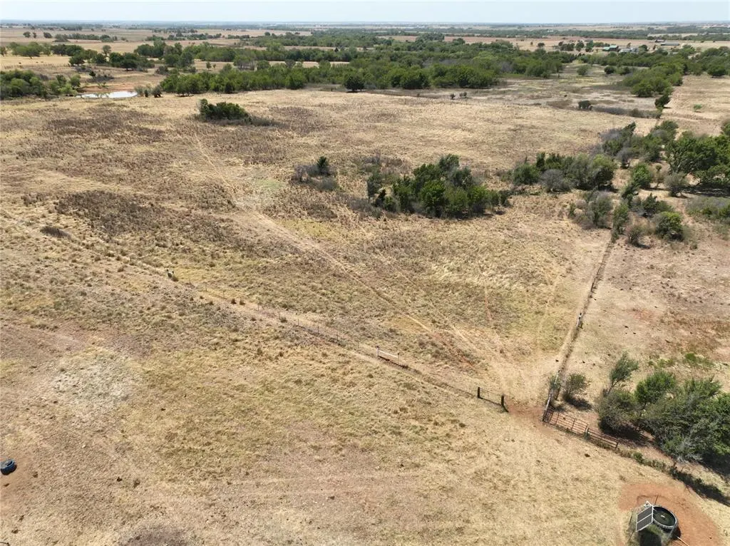 Photo 35 — 20 County Road 1300, Amber, OK 73004