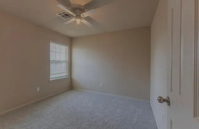 Photo 8 — 12368 SW 6th Street, Yukon, OK 73099
