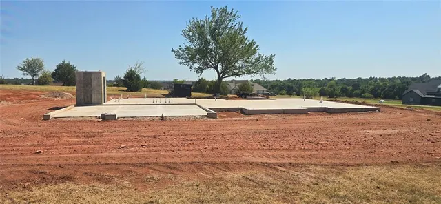 Photo 3 — 2437 Wolf Creek Bend, Blanchard, OK 73010