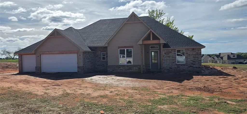 Front exterior — 2437 Wolf Creek Bend, Blanchard, OK 73010
