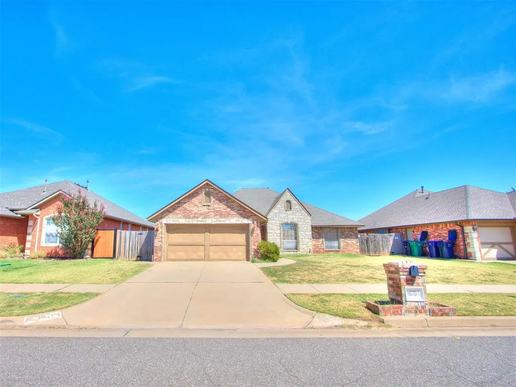 Photo 11 — 16704 Valderama Way, Edmond, OK 73012
