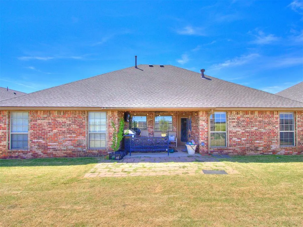 Photo 17 — 16704 Valderama Way, Edmond, OK 73012