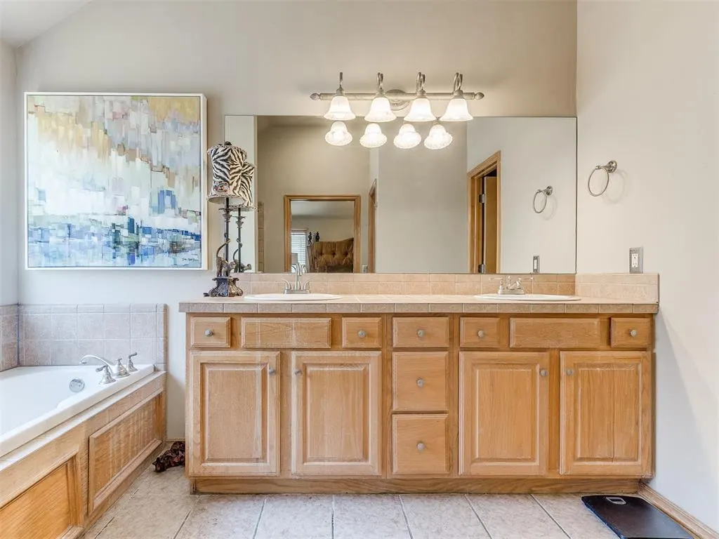 Photo 20 — 16704 Valderama Way, Edmond, OK 73012