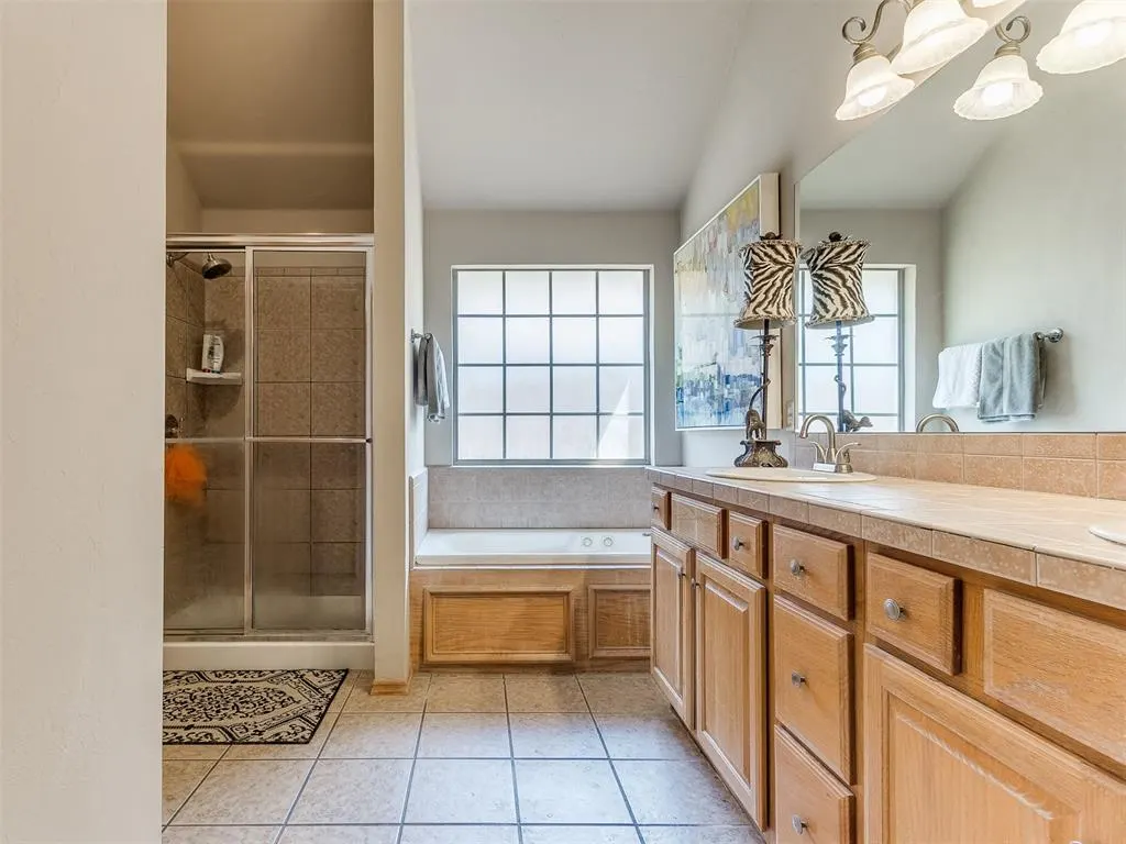 Photo 21 — 16704 Valderama Way, Edmond, OK 73012