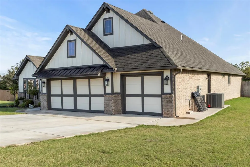 Photo 2 — 1093 Wild Rye Court, Blanchard, OK 73010
