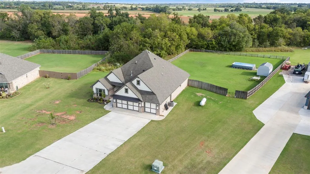 Photo 9 — 1093 Wild Rye Court, Blanchard, OK 73010
