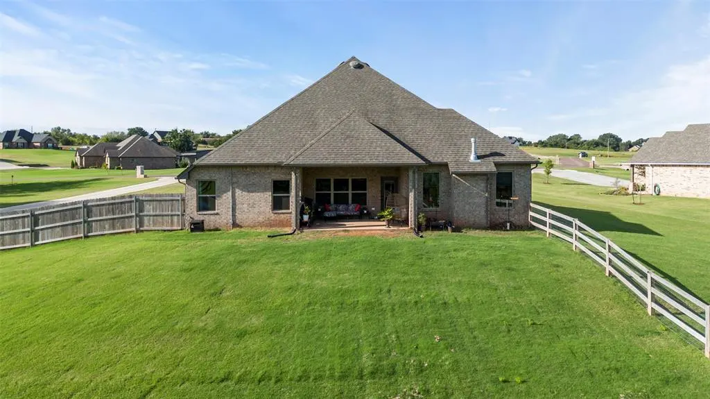 Photo 36 — 1093 Wild Rye Court, Blanchard, OK 73010