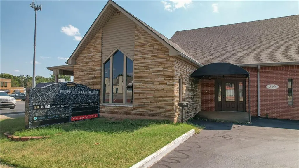 Photo 2 — 310 W Main Street, Purcell, OK 73080