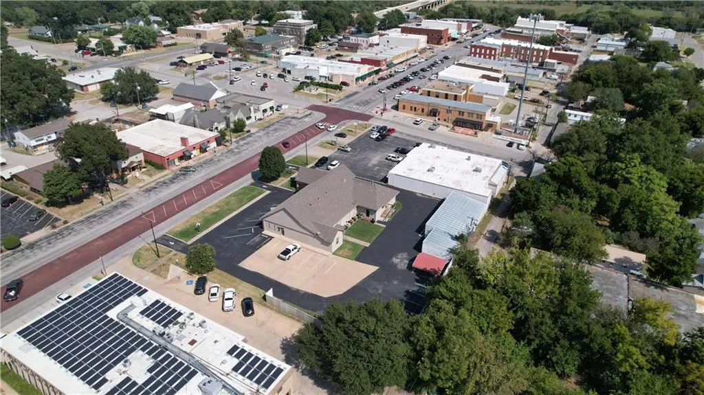 Photo 33 — 310 W Main Street, Purcell, OK 73080