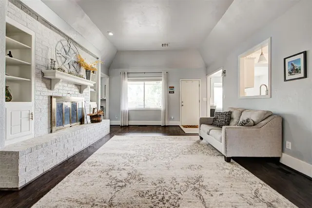 Photo 4 — 6612 Elk Canyon Road, Oklahoma City, OK 73162