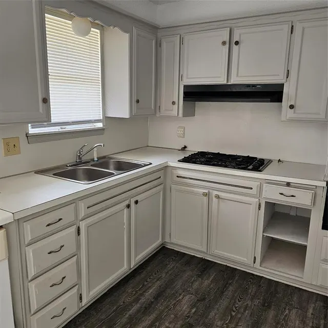 Photo 5 — 820 NW 16th Street, Oklahoma City, OK 73160