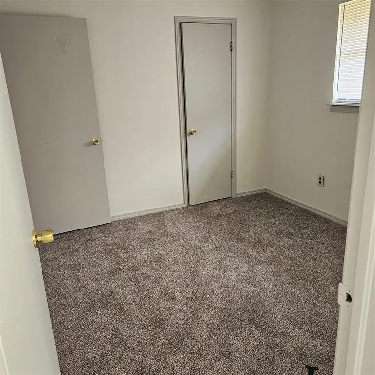 Photo 6 — 820 NW 16th Street, Oklahoma City, OK 73160