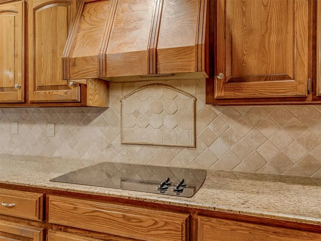 Photo 15 — 141 E Olympic Drive, Yukon, OK 73099