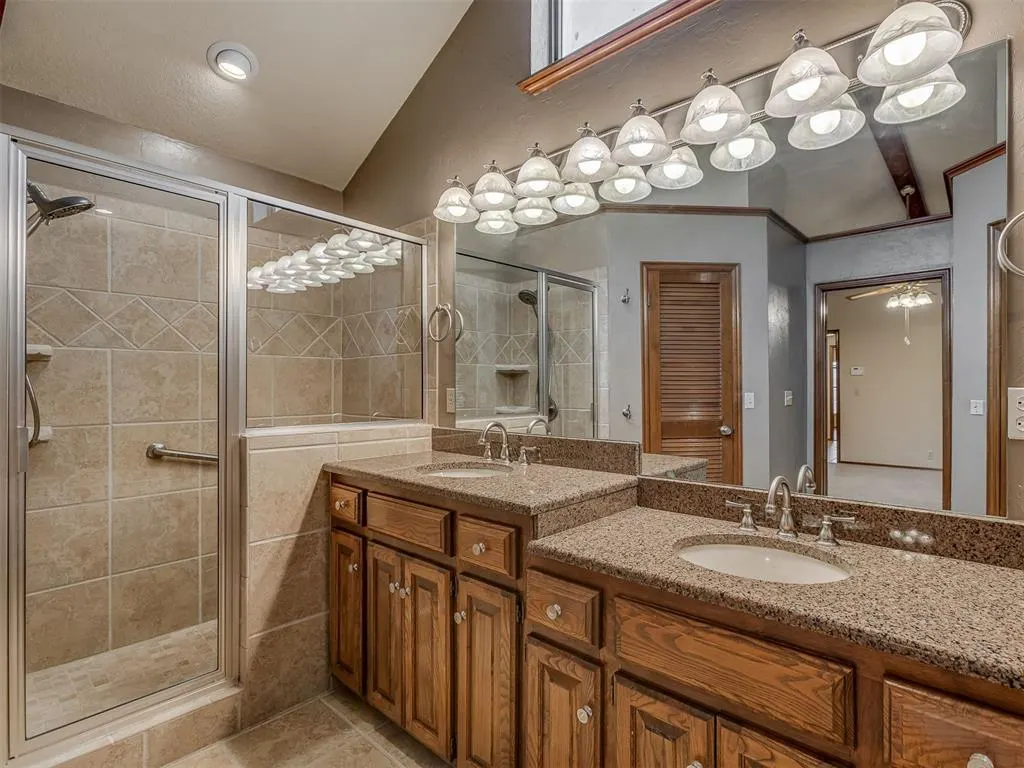 Photo 26 — 141 E Olympic Drive, Yukon, OK 73099