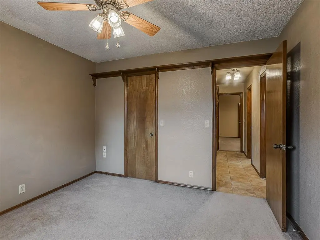 Photo 31 — 141 E Olympic Drive, Yukon, OK 73099