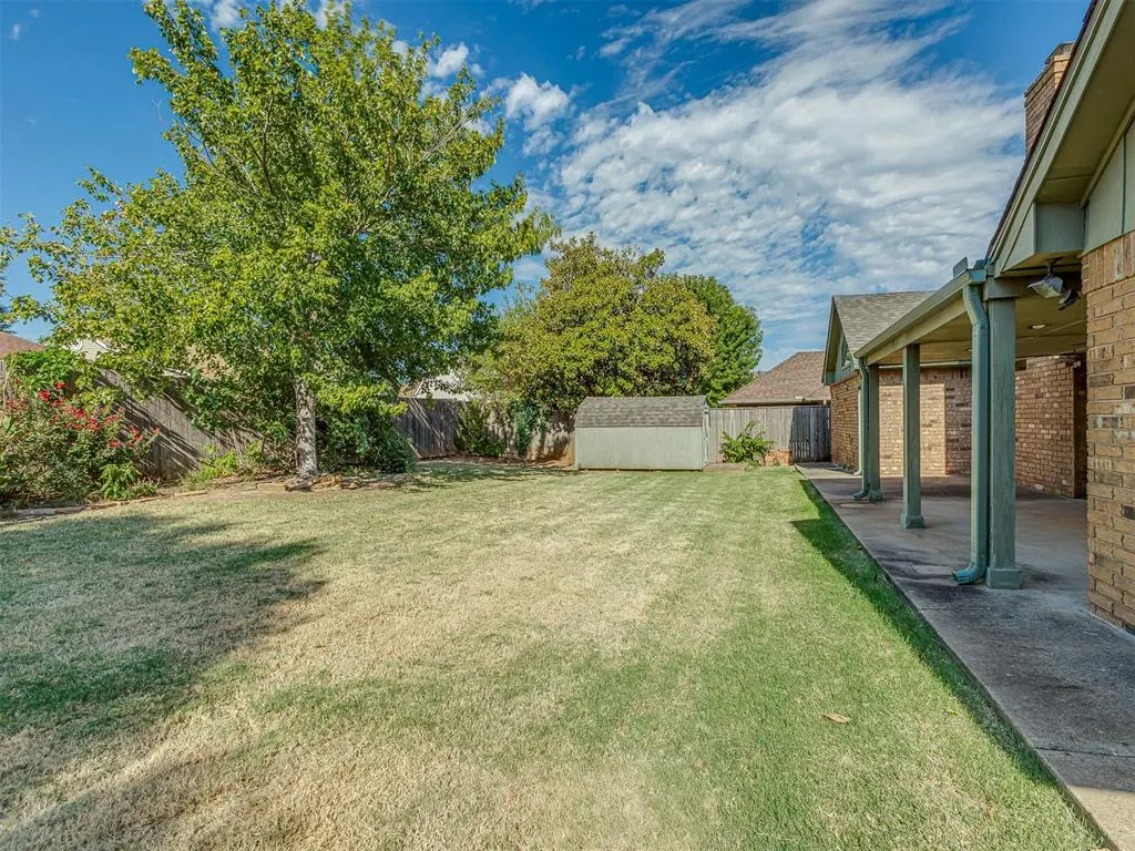 Photo 44 — 141 E Olympic Drive, Yukon, OK 73099