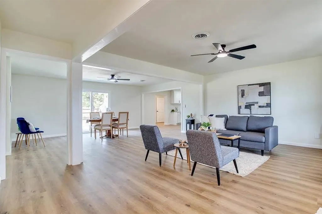 Photo 4 — 2324 Seminole Street, Enid, OK 73703