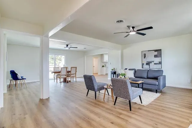Photo 4 — 2324 Seminole Street, Enid, OK 73703